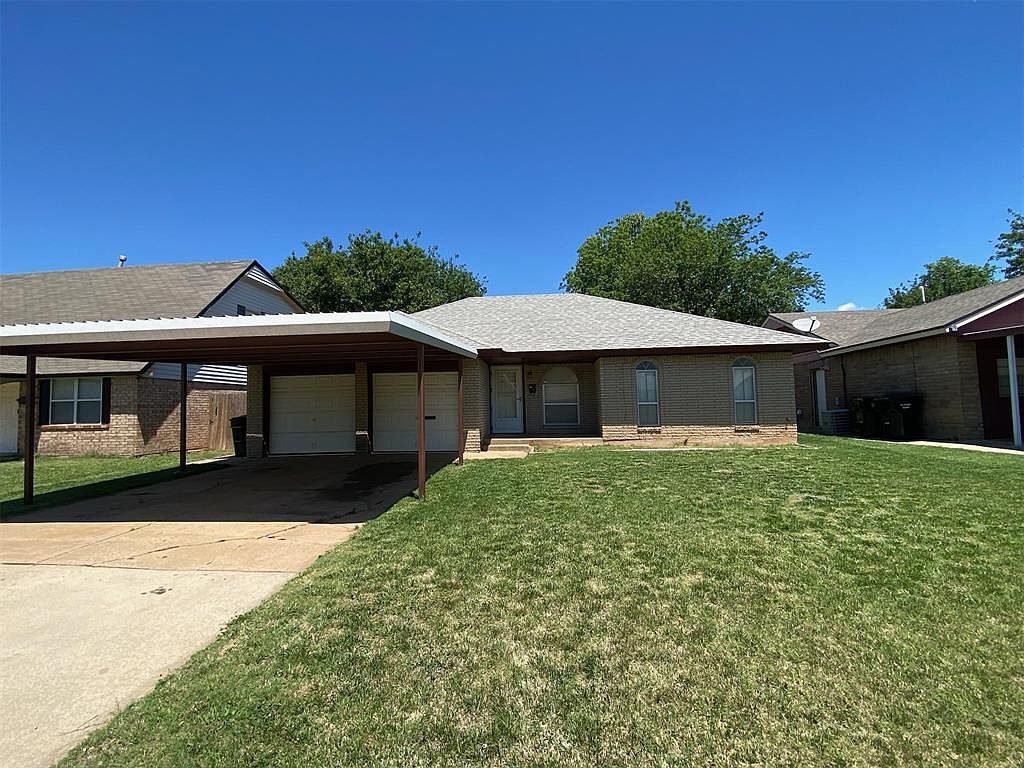 1057 NW 7th St, Moore, OK