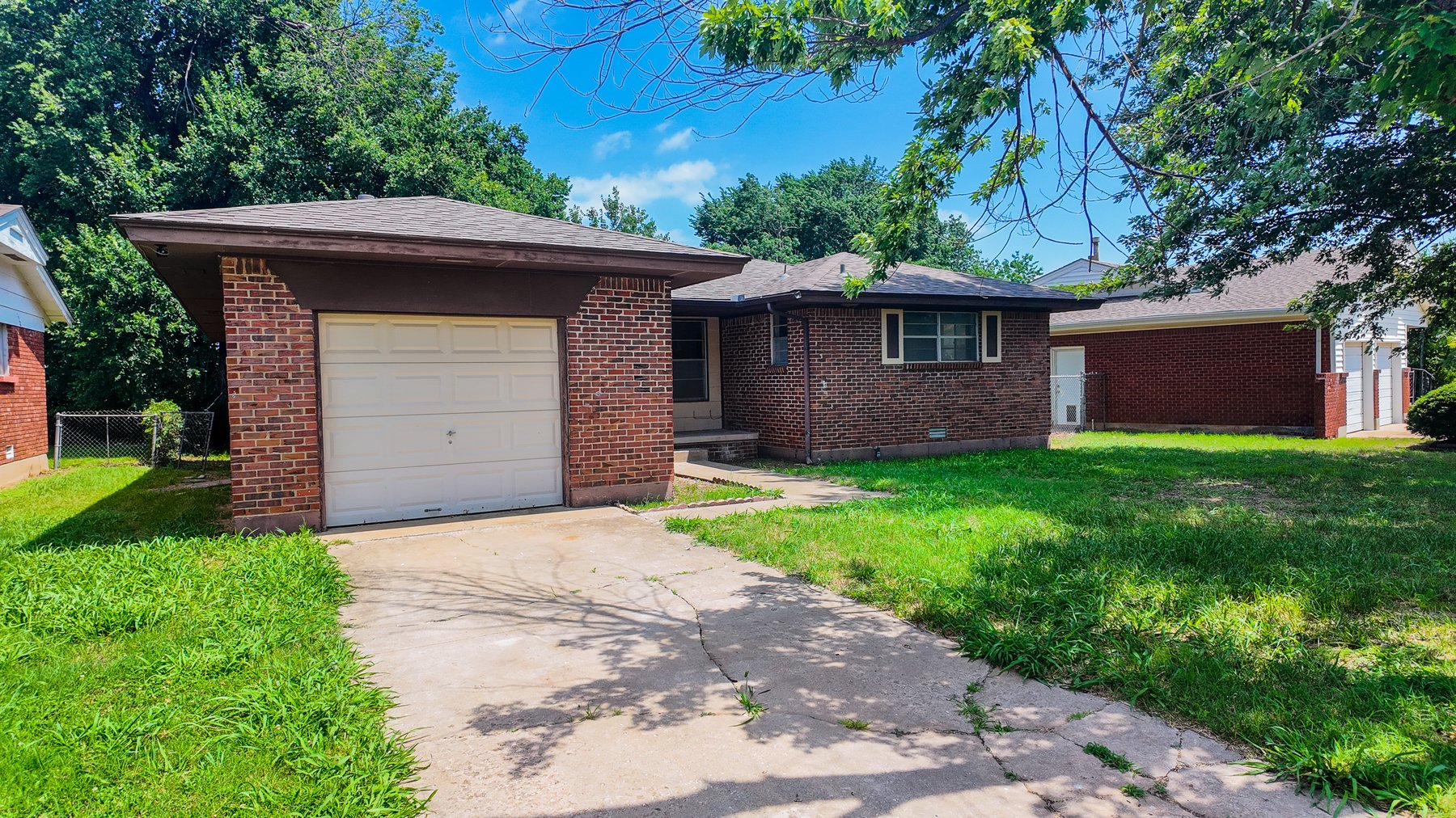 4725 Woodview DR, Del City 73115