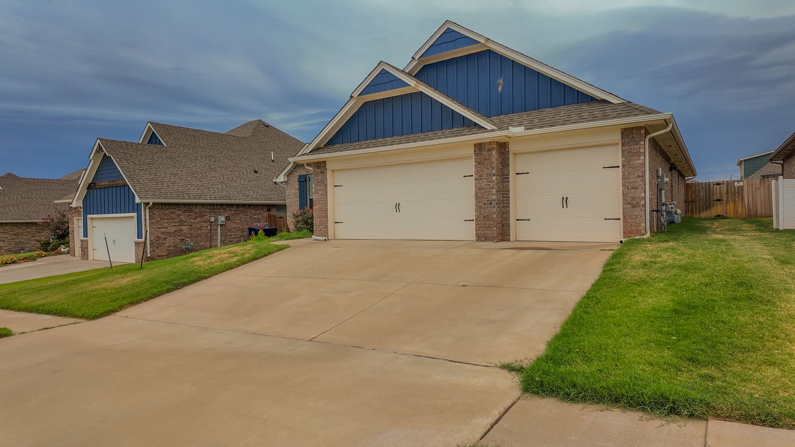 5512 Carmel Creek Dr, Mustang, OK 73064