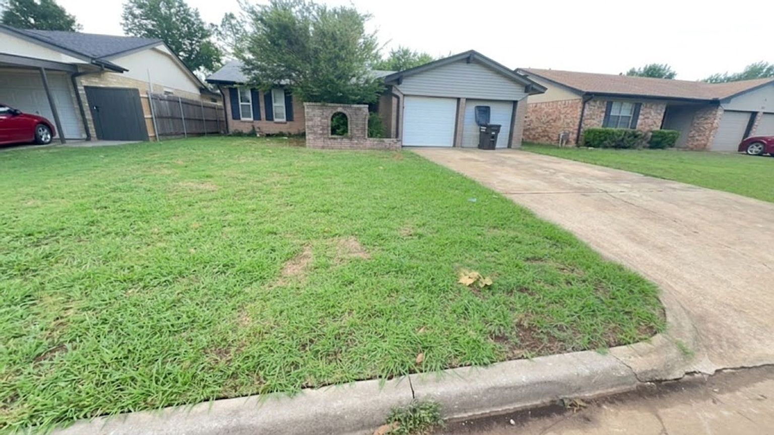 632 NW 18th Pl, Moore, Ok 73160