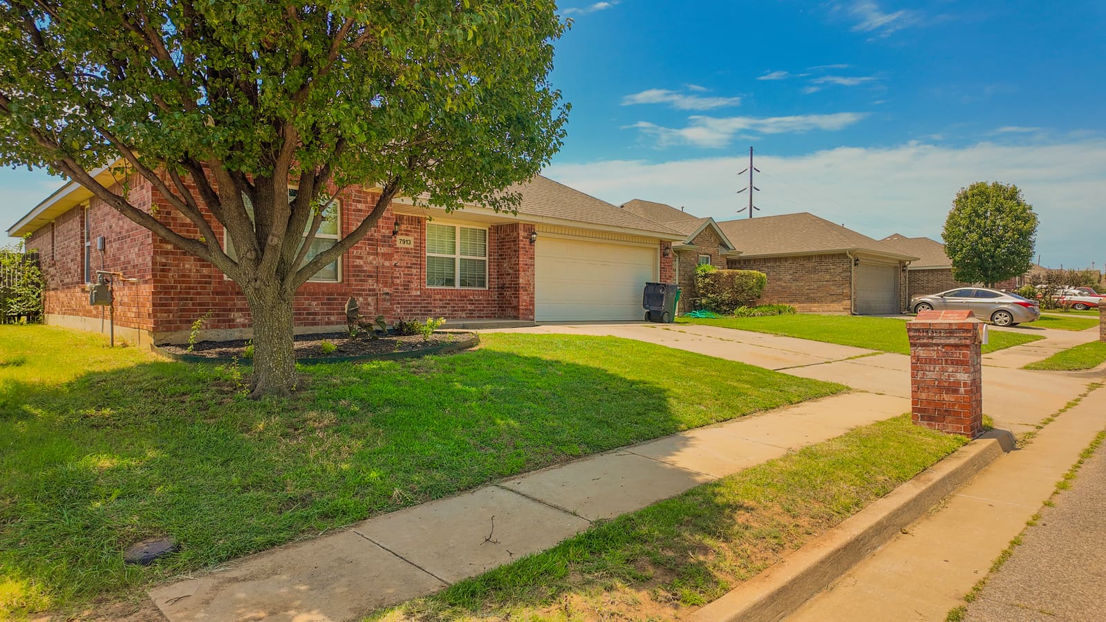 7913 Frye Ln, Moore, OK 73135